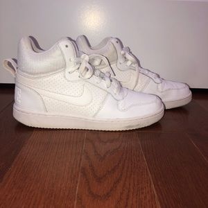 Nike Women’s Court Borough Mid US 8